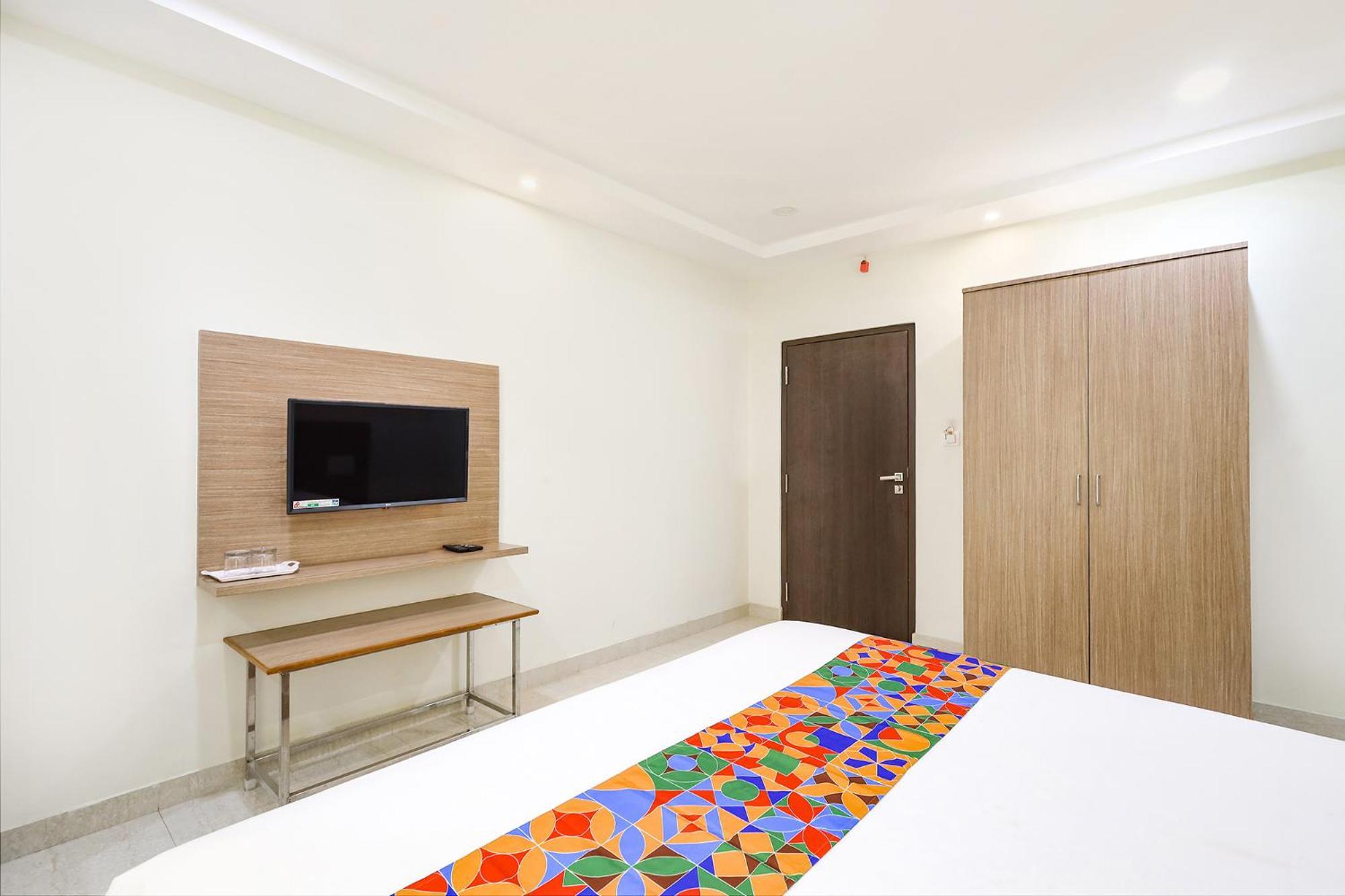 Fabhotel Karthikeya Residency - Tirupati Bus Stand - 900M Εξωτερικό φωτογραφία