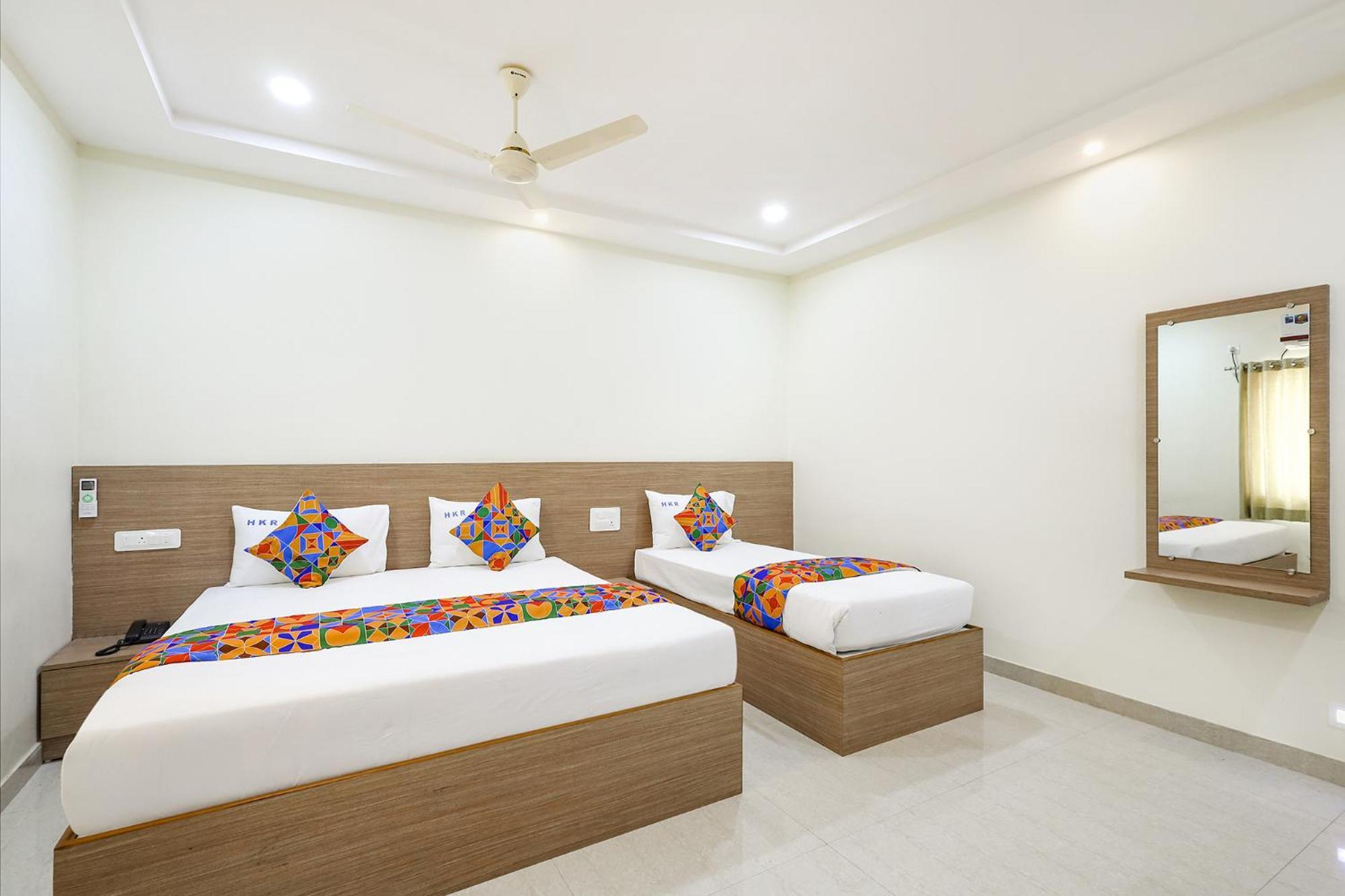 Fabhotel Karthikeya Residency - Tirupati Bus Stand - 900M Εξωτερικό φωτογραφία